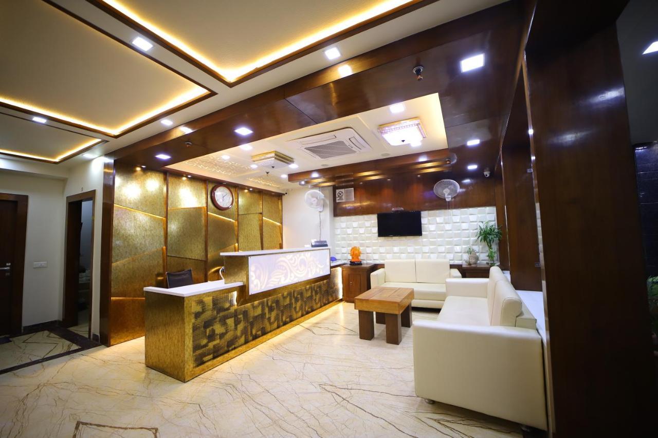Hotel Royal Phoenix Agra  Buitenkant foto